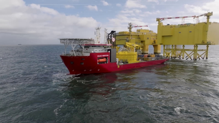 Jan De Nul завершил укладку кабелей для масштабного ветропарка Nordseecluster в Германии