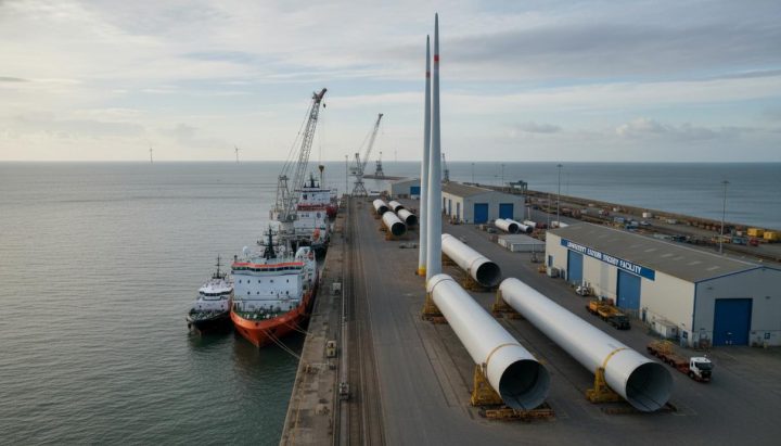 Clarksons Port Services обеспечит логистику для ветропарков RWE в Британии
