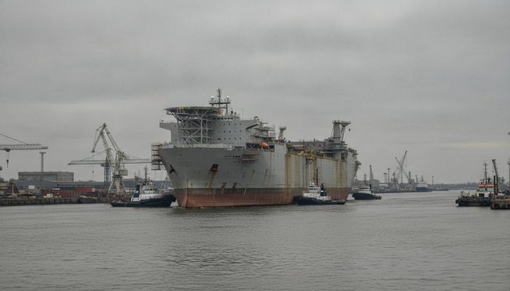 Vard достроит в Норвегии судно для тайваньской Dong Fang Offshore